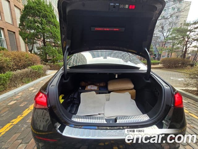 Mercedes-Benz E-класс W214 Exclusive, 2024 13