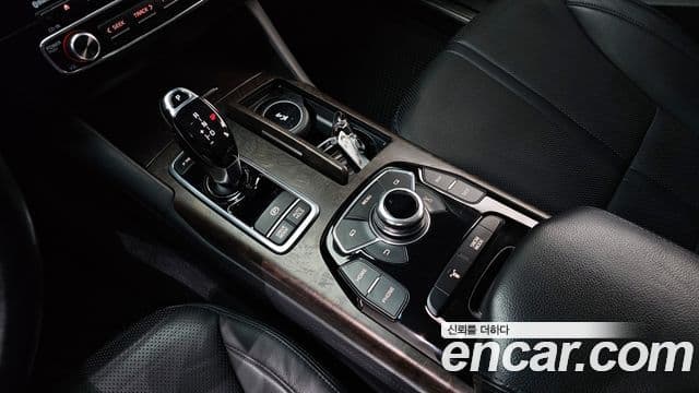 Kia K9 Special, 2013 9