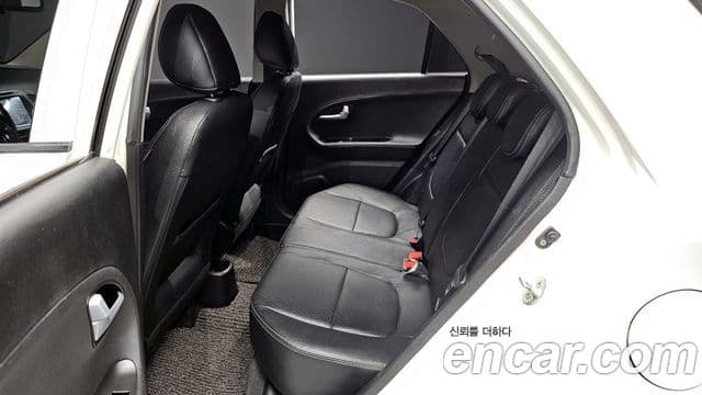 Kia All New Morning Luxury Sport, 2014 12