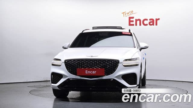 Genesis GV70, 2021 3