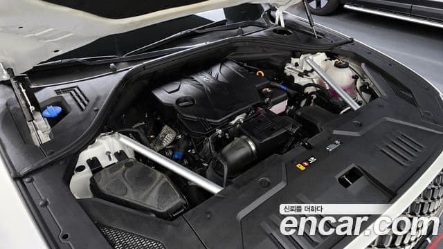 Genesis GV70, 2021 6