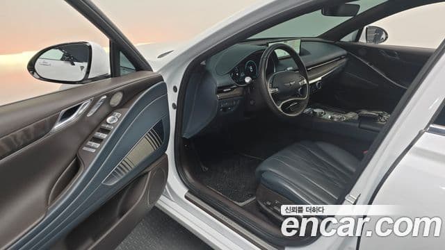 Genesis electrified G80 (RG3) e-AWD, 2023 11