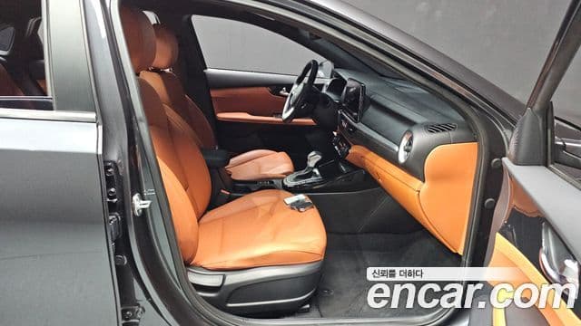 Kia The / новый New K3 2세대 Prestige, 2024 11