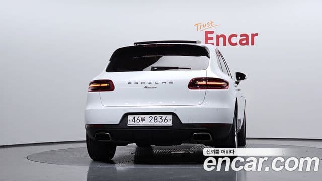 Porsche Macan 95B, 2018 4