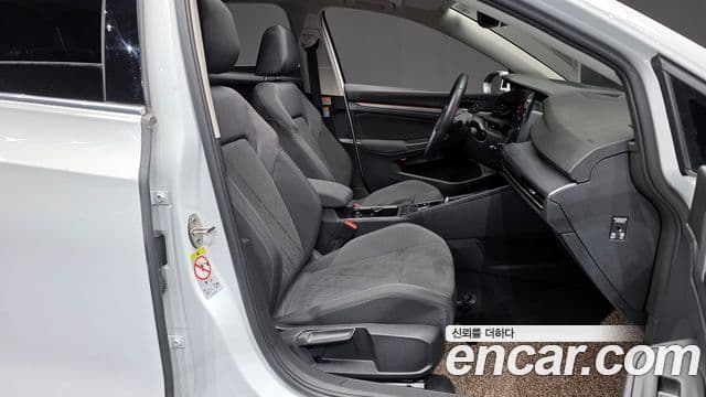 Volkswagen Гольф 8세대 Prestige, 2022 11