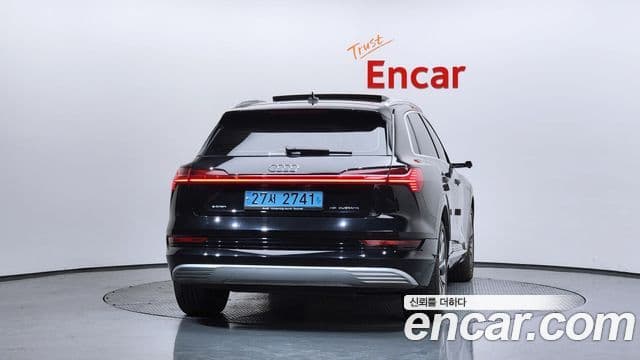 Audi e-Tron, 2020 4