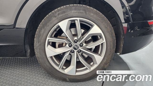 Audi e-Tron, 2020 все фото