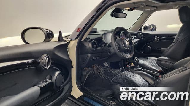 Mini Cooper S 3세대, 2022 10