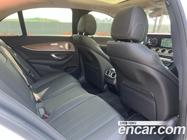 Mercedes-Benz E-класс W213 Exclusive, 2019 11