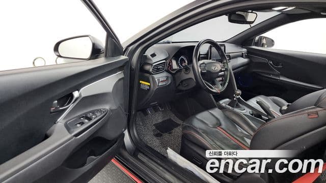 Hyundai Veloster (JS) Core, 2018 10