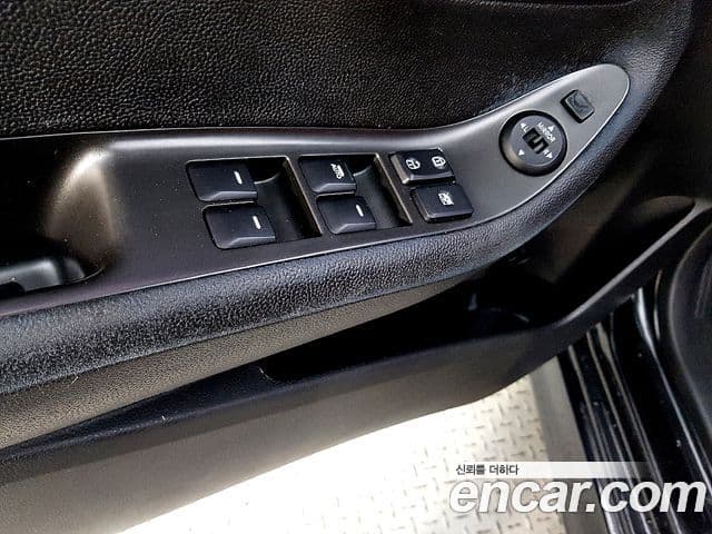 Kia All New Morning Luxury, 2012 11