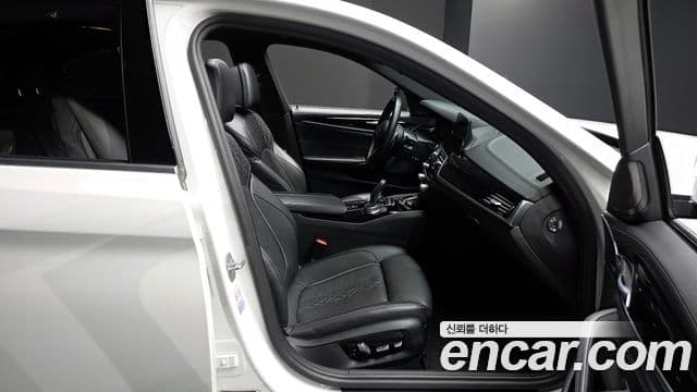 BMW 5시리즈 (G30) 520d M Sport Plus, 2020 10