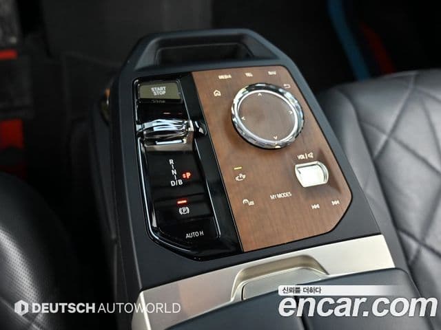 BMW iX xDrive50 Sport Plus, 2023 9