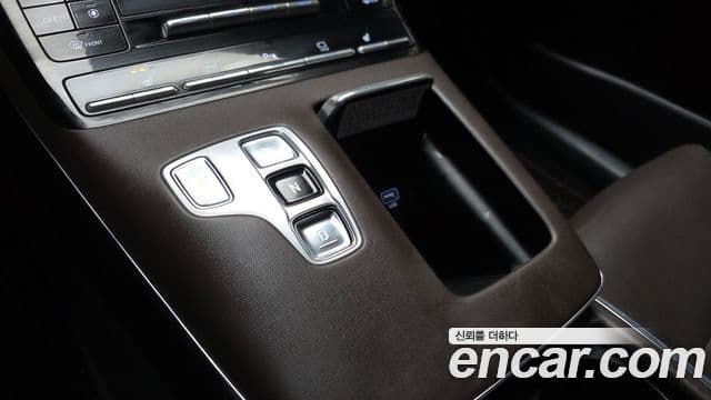 Hyundai The / новый New Grandeur IG гибрид Premium, 2020 9