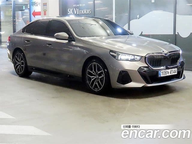 BMW 5시리즈 (G60) 520i M Sport, 2025 4