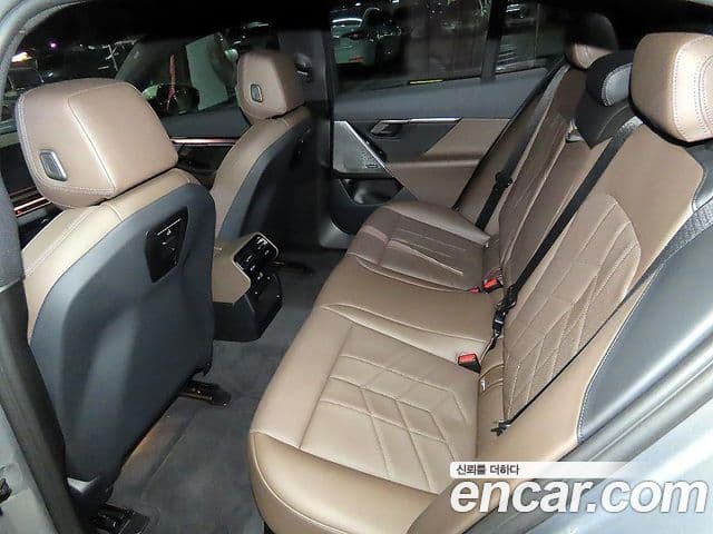 BMW 5시리즈 (G60) 520i M Sport, 2025 12