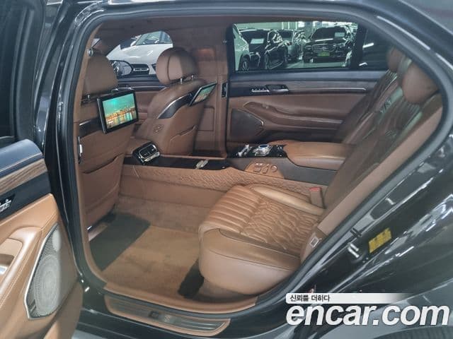 Genesis G90 лимузин Prestige, 2019 10