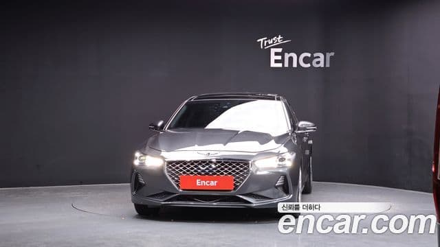 Genesis G70 Elite, 2019 3