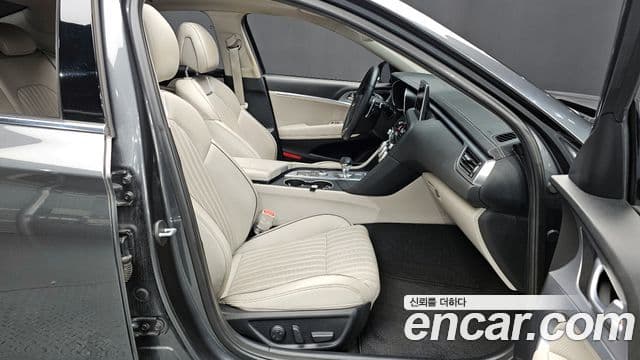 Genesis G70 Elite, 2019 11