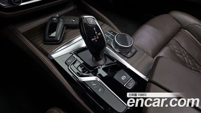 BMW 5시리즈 (G30) 520d xDrive M Sport Plus, 2020 9