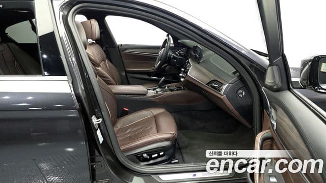 BMW 5시리즈 (G30) 520d xDrive M Sport Plus, 2020 10