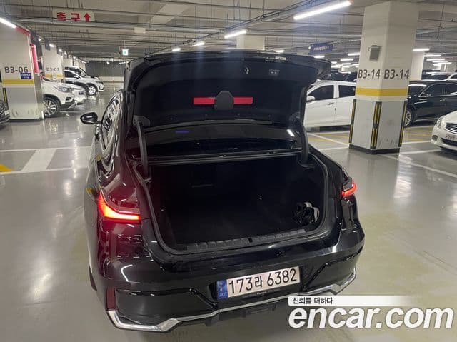 BMW 7시리즈 (G70) 740i xDrive M Sport, 2024 все фото