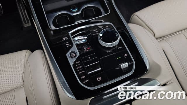 BMW X7 (G07) xDrive 40d M Sport 6인승, 2023 9