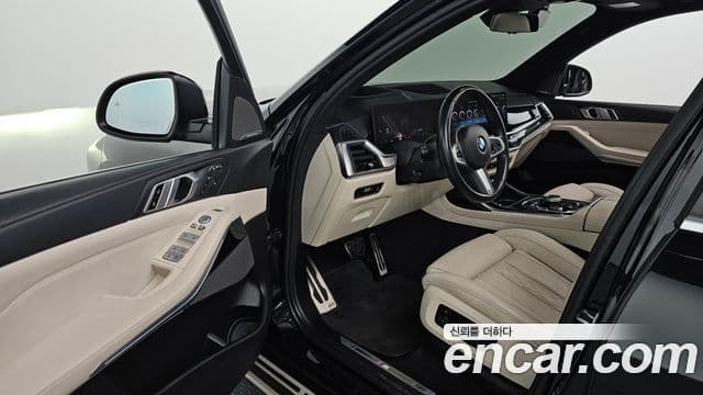 BMW X7 (G07) xDrive 40d M Sport 6인승, 2023 11
