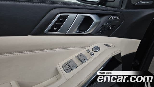 BMW X7 (G07) xDrive 40d M Sport 6인승, 2023 19