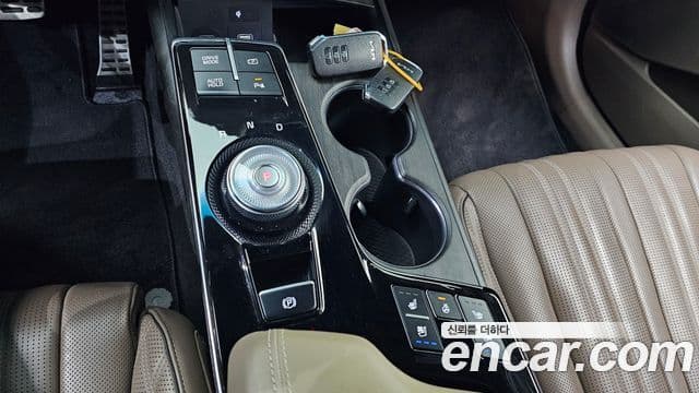 Kia K8 Signature, 2022 9