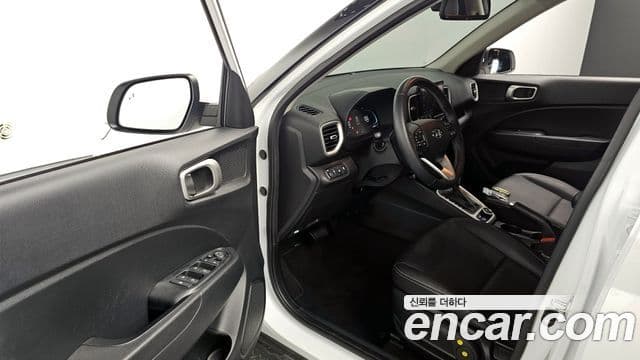 Hyundai Venue Premium, 2023 11