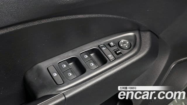 Hyundai Venue Premium, 2023 18