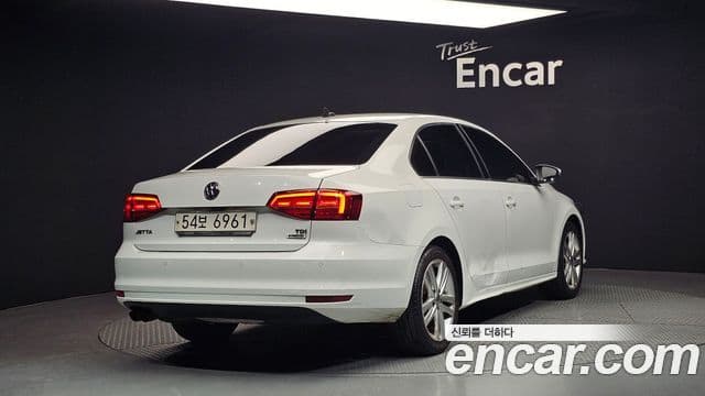 Volkswagen New Jetta 6세대, 2015 2