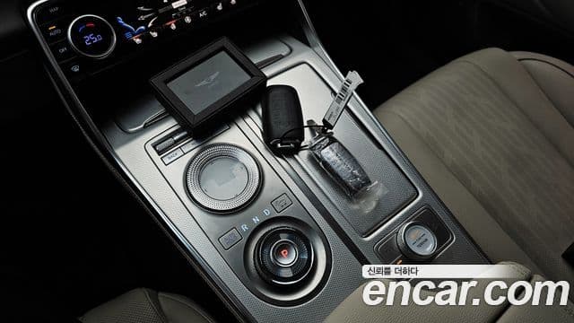 Genesis GV80, 2020 9