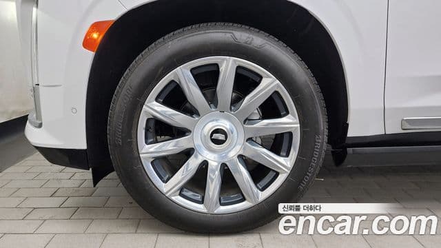 Cadillac Escalade 5세대 ESV Premium Luxury Platinum, 2023 все фото