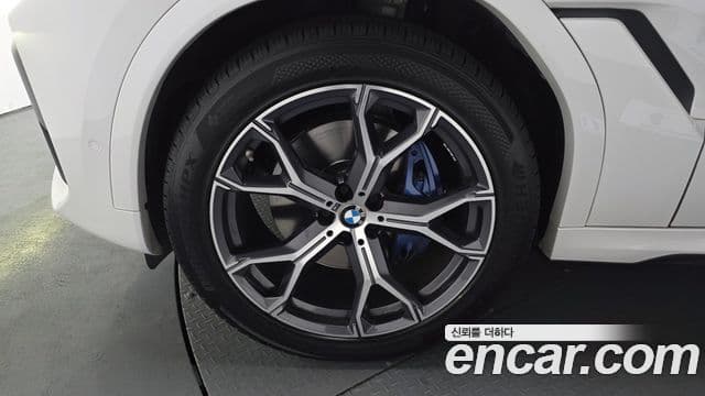 BMW X6 (G06) xDrive40i M Sport, 2022 все фото