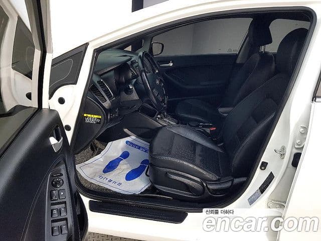 Kia The / новый New K3 Style, 2018 8