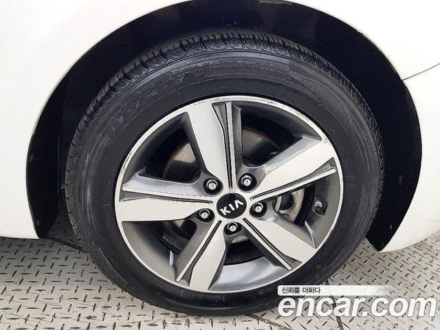 Kia The / новый New K3 Style, 2018 20