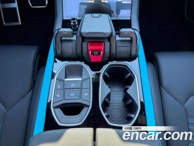 Lamborghini Urus 4.0 V8 SE, 2025 7