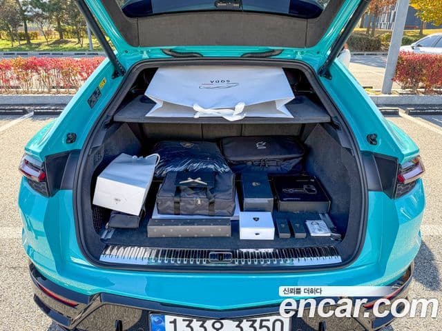 Lamborghini Urus 4.0 V8 SE, 2025 12