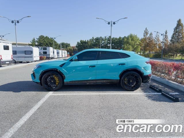 Lamborghini Urus 4.0 V8 SE, 2025 17