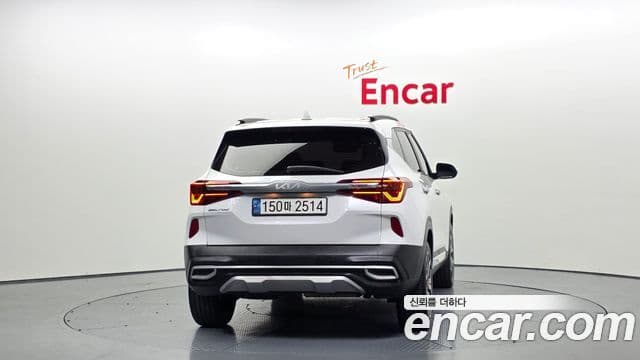 Kia Seltos Signature, 2022 4