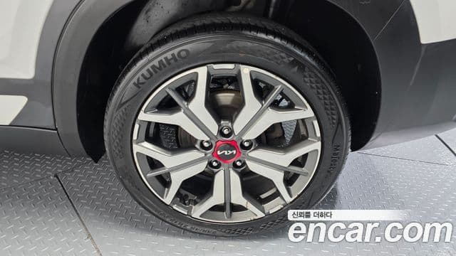 Kia Seltos Signature, 2022 все фото