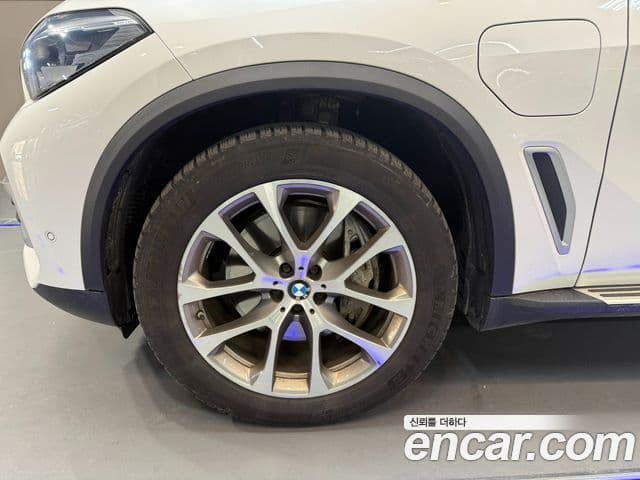 BMW X5 (G05) xDrive 45e xLine, 2021 все фото