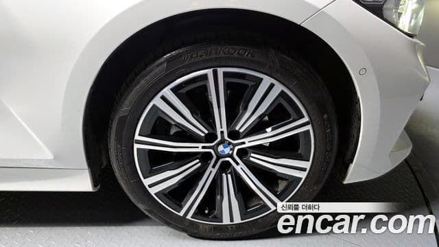 BMW 3시리즈 (G20), 2025 все фото