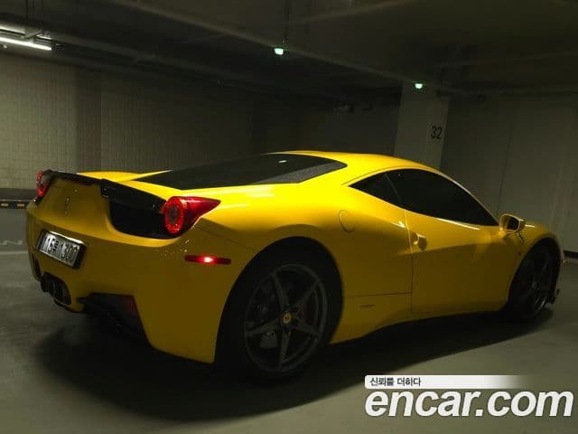 Ferrari 458 Italia, 2011 3