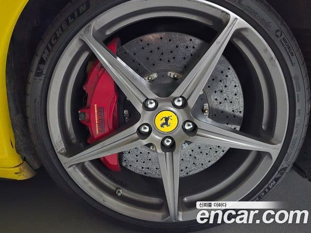 Ferrari 458 Italia, 2011 8