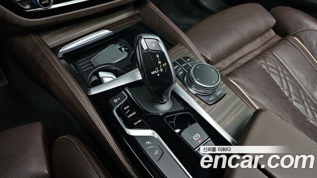 BMW 5시리즈 (G30) 530i xDrive M Sport Plus, 2017 9