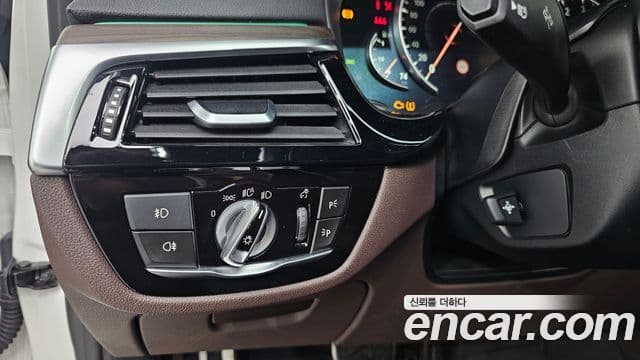 BMW 5시리즈 (G30) 530i xDrive M Sport Plus, 2017 18