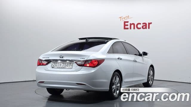 Hyundai YF Sonata LPI Premier(для людей с инвалидностью), 2011 2